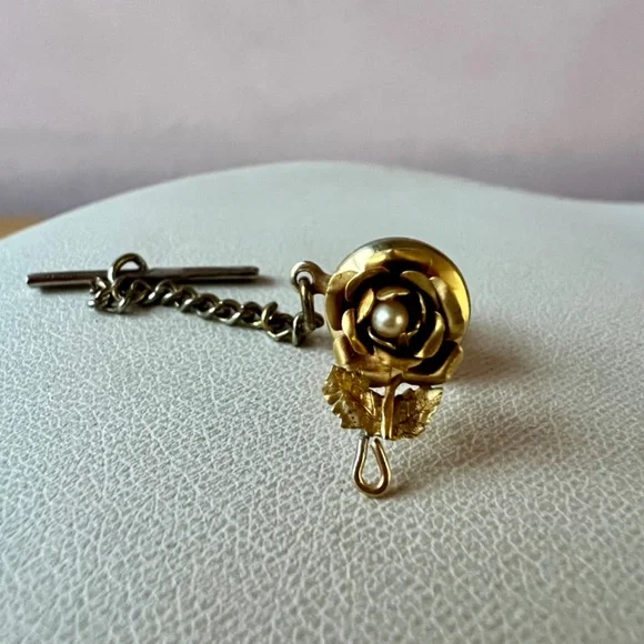 VINTAGE SOLID 14K YELLOW GOLD ROSE FLOWER PEARL TIE LAPEL PIN RARE UNUSUAL